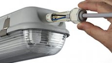 Connecting luminaires quickly & flawlessly with Adels LCS75 waterproof connector